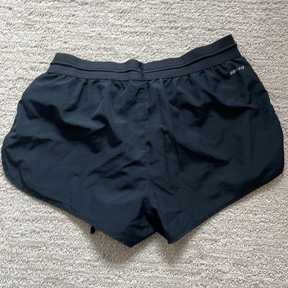 Nike Woman’s Dri-Fit Black Shorts - Picture 4 of 6